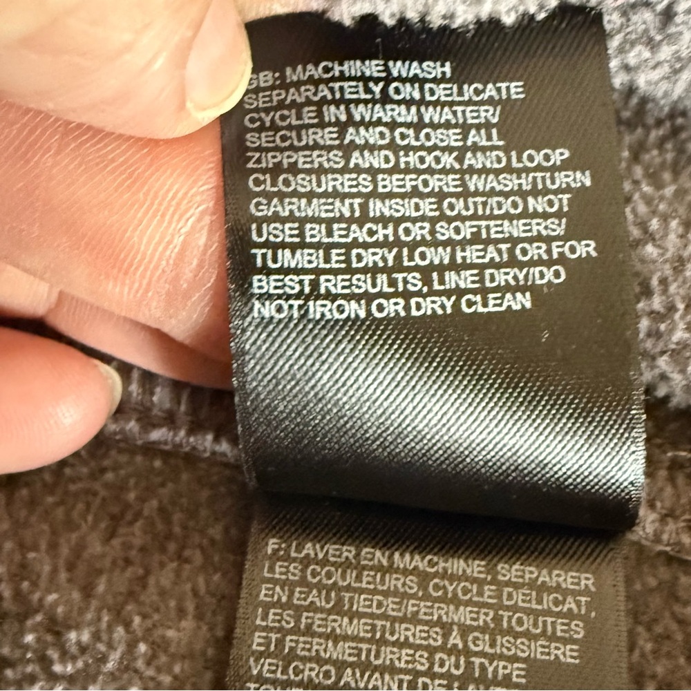 The North Face Women’s Gray Fleece ¼ Zip Pullover… - image 7